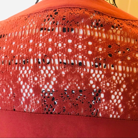 Express Cold-Shoulder rust Button Down - Picture 8 of 10